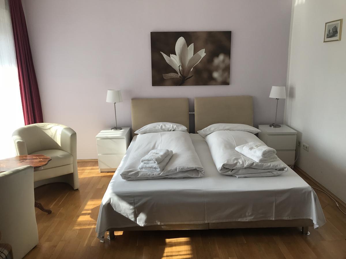 Chambre Quadruple avec Salle de Bains Privative