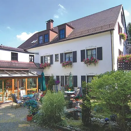 Arrivel Hotel Am Bergson-3